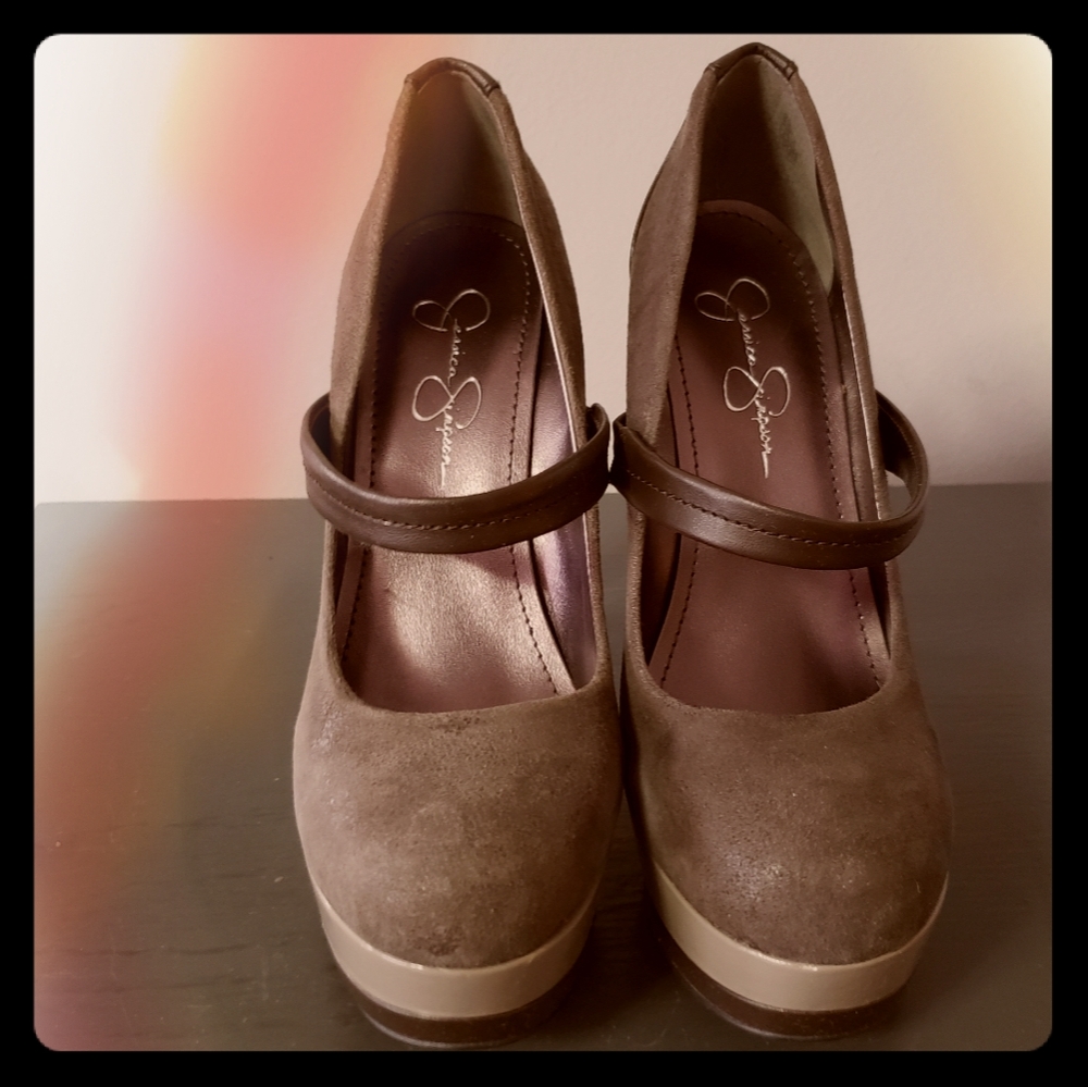 Jessica Simpson platform Mary Jane's